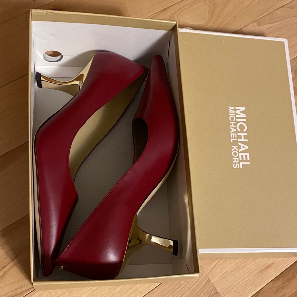 Michael Kors Deep Red Heels - Picture 8 of 10